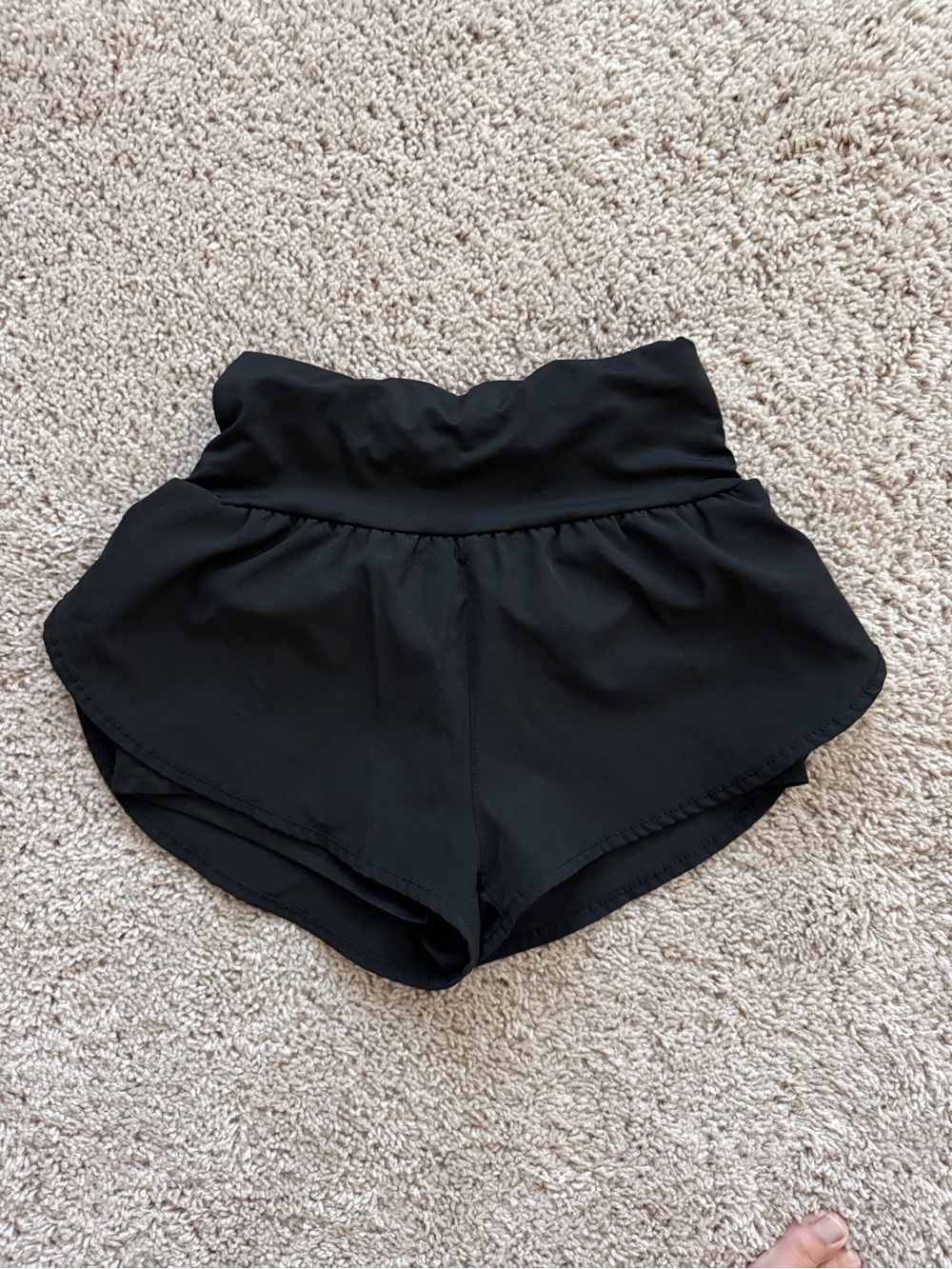 SHEIN Black High-Waist Ruffle Hem Shorts